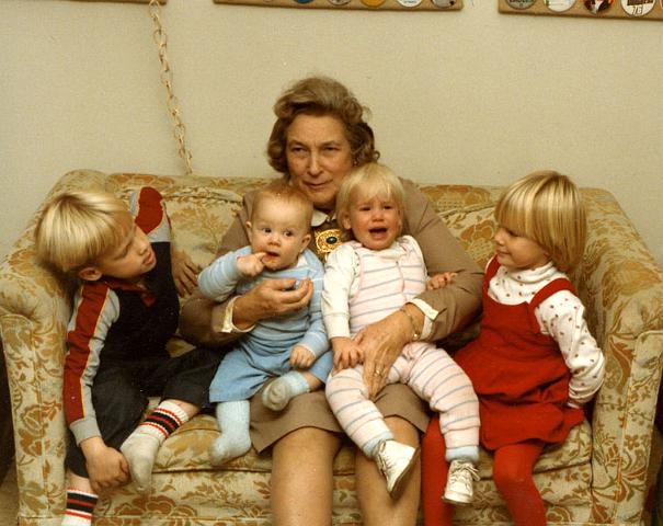 1983-11-28.jpg
