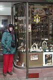 DSCN1462 Looking at shops and trying to keep warm.